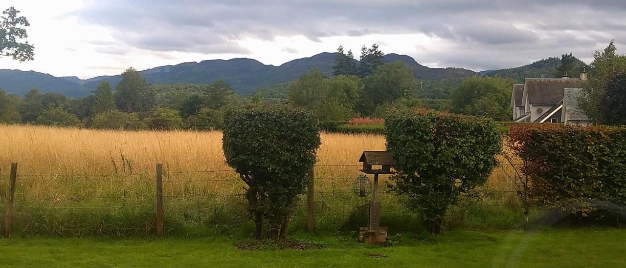 Aquila Retreats Bed & Breakfast Comrie Exterior photo